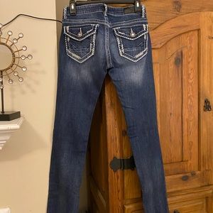 Buckle Daytrip Jeans NWOT Sz 27 long